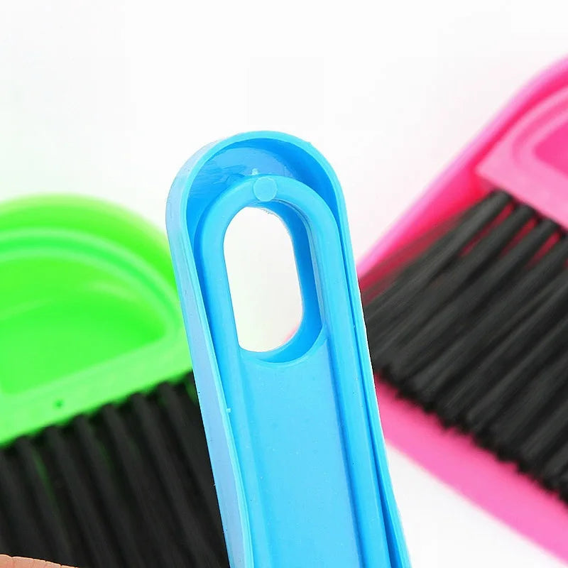 1 pcs Creative thicken plastic desk cleaning set mini desktop keyboard cleaning brush brush with a small broom dustpan