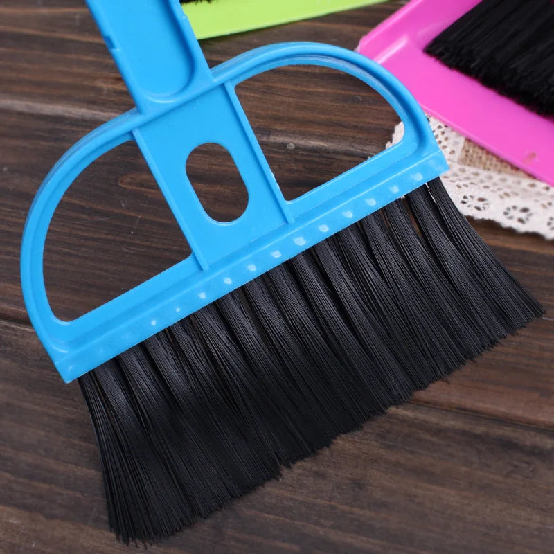 1 pcs Creative thicken plastic desk cleaning set mini desktop keyboard cleaning brush brush with a small broom dustpan
