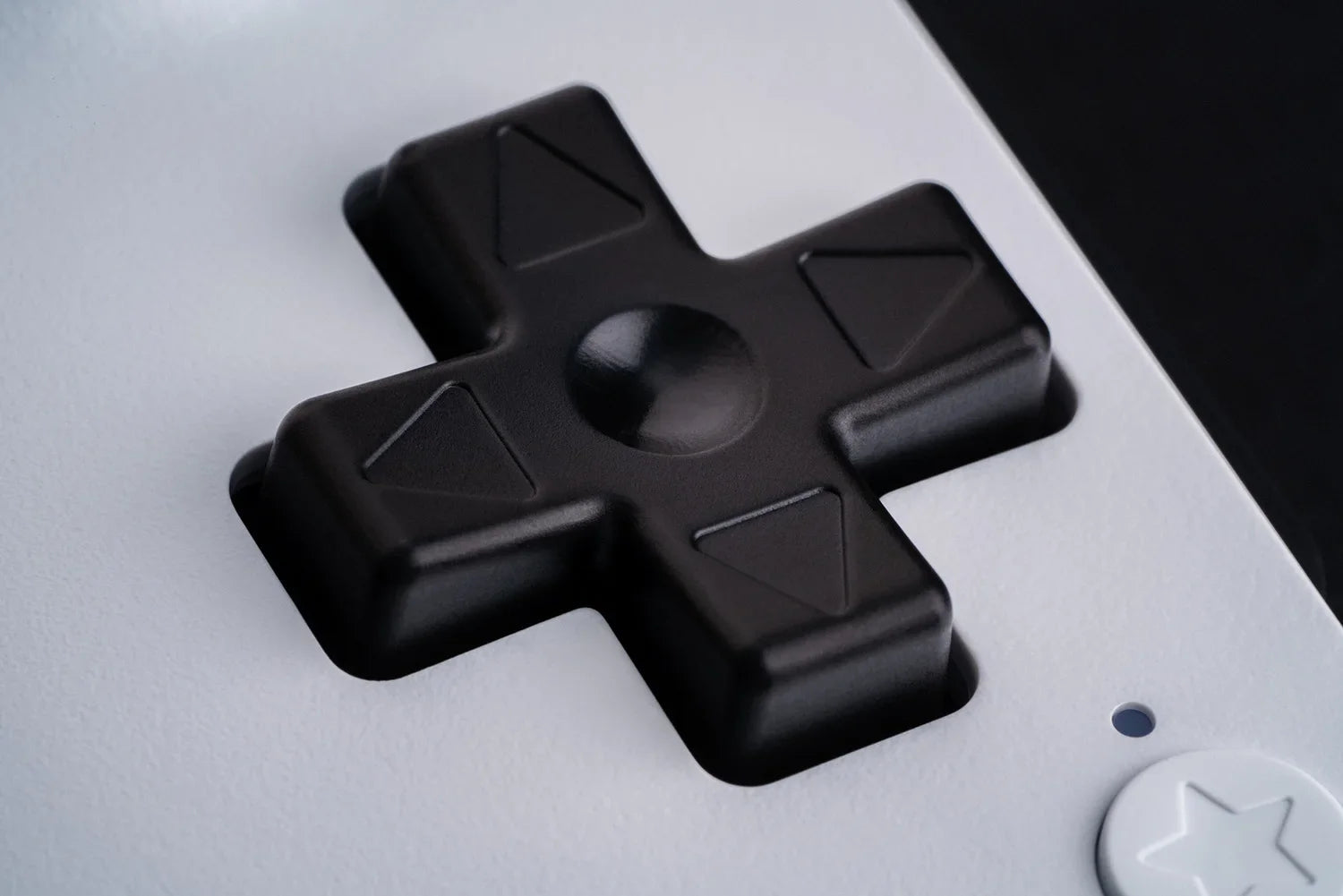 8BitDo Ultimate Bluetooth Mobile Game Controller，Gamepad with Hall Effect Joysticks Triggers for Android Smartphones and Tablets