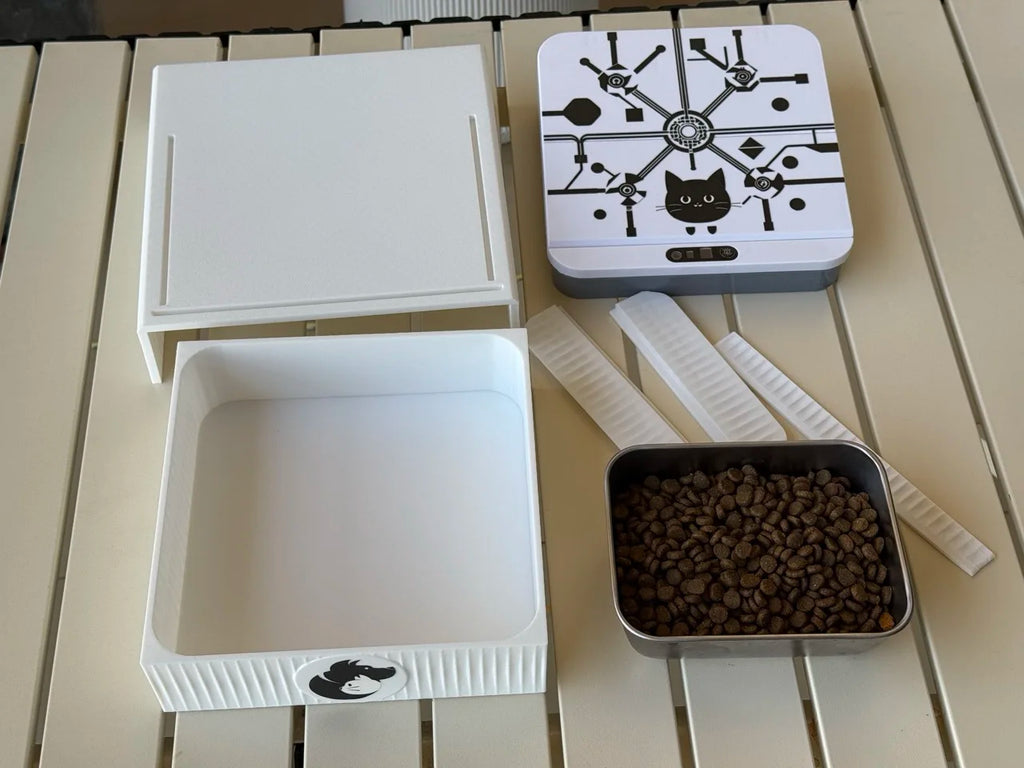 Automatic dog and cat feeder with dual sensing technology (RFID/IR) and customizable design