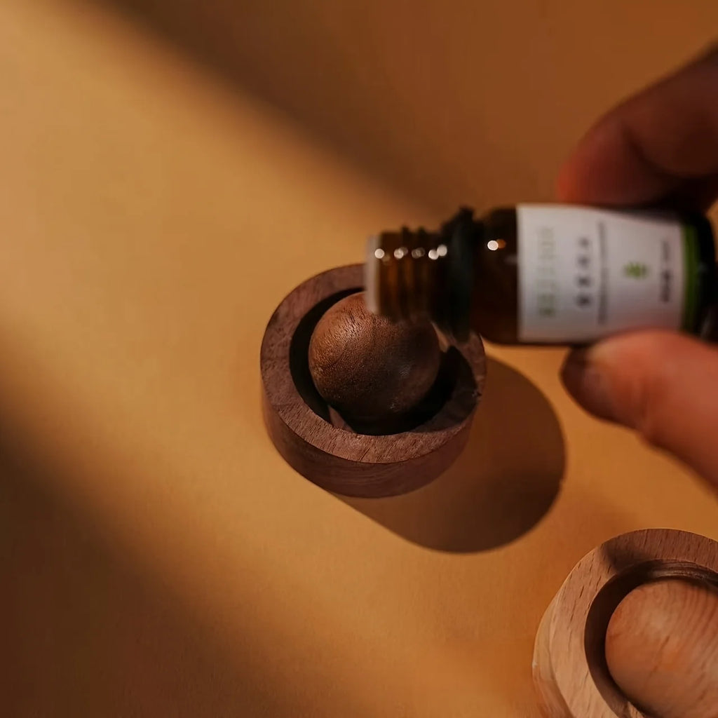 Wood Car Essential Oil Diffuser Wooden Aromatherapy Round Essential Oils Diffuser Set for Home Office Bedroom Car
