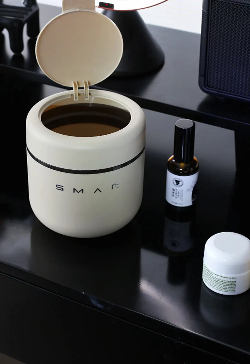 Desktop trash can Cute small new mini home desk office desk creative cover