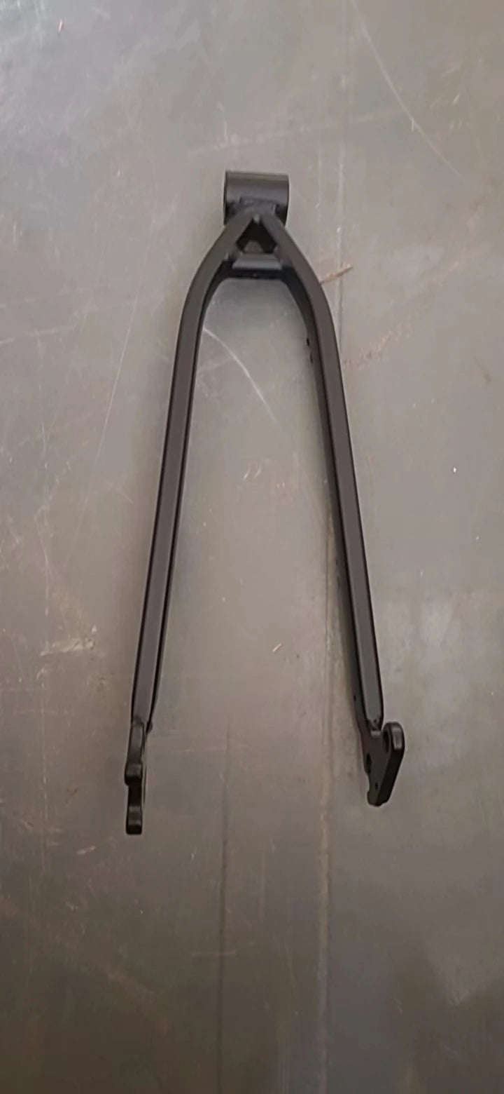 26*4.0fork  26*4.0 rear fork flat fork  Bicycle accessories 26*4.0 fat tire fork Electric bicycle accessories fork frame 20*4.0