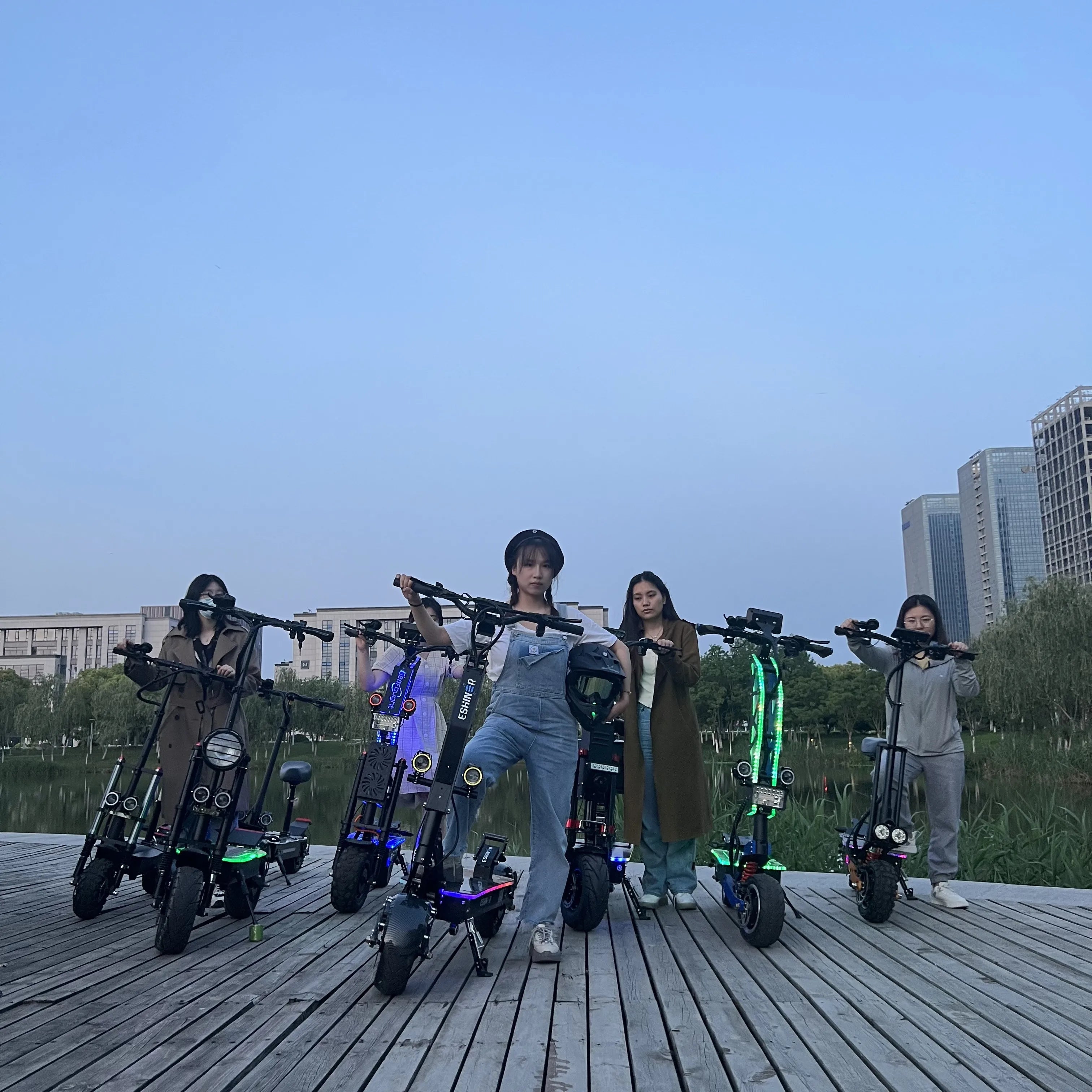 Boyueda S5 60V 45A Electric Scooter Dual Motor Controller 6000W 3000W*2 E Scooter Parts LIVIAE NFC Display Finger Twist Throttle