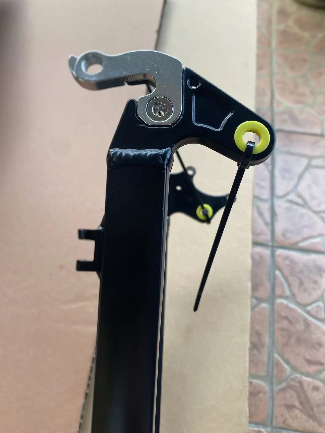 26*4.0fork  26*4.0 rear fork flat fork  Bicycle accessories 26*4.0 fat tire fork Electric bicycle accessories fork frame 20*4.0