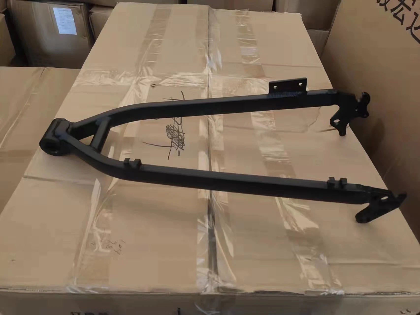 26*4.0fork  26*4.0 rear fork flat fork  Bicycle accessories 26*4.0 fat tire fork Electric bicycle accessories fork frame 20*4.0