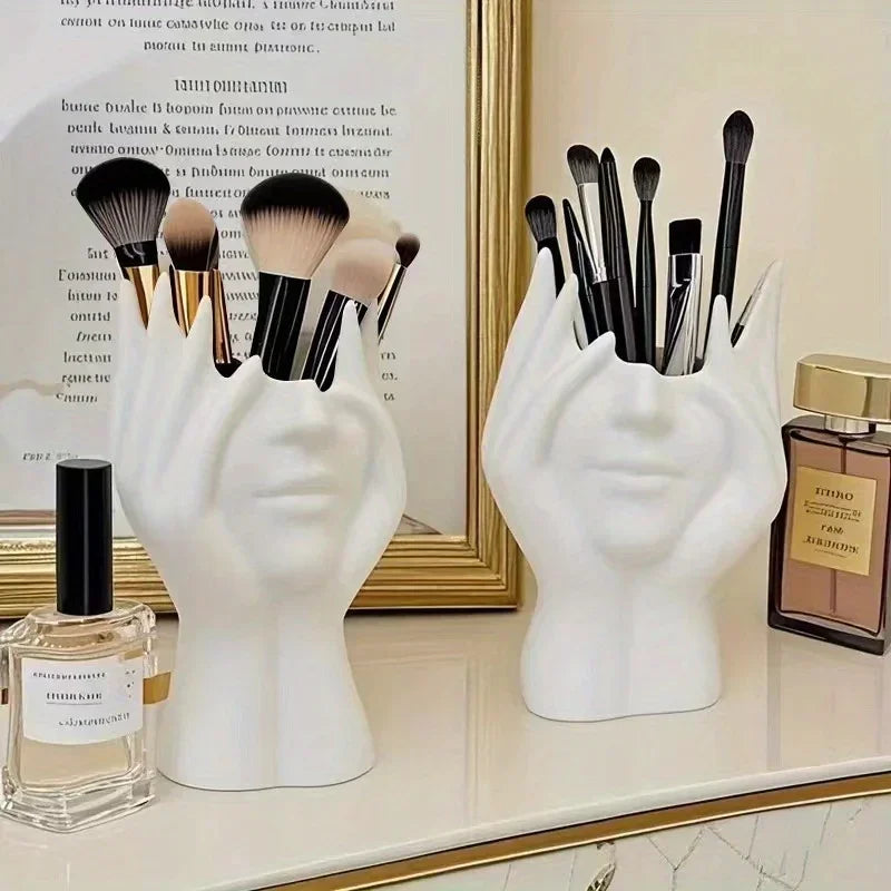 Desktop ornament, abstract facial art ornament, office decoration, high-end feeling, student pen holder, makeup brush, accessory