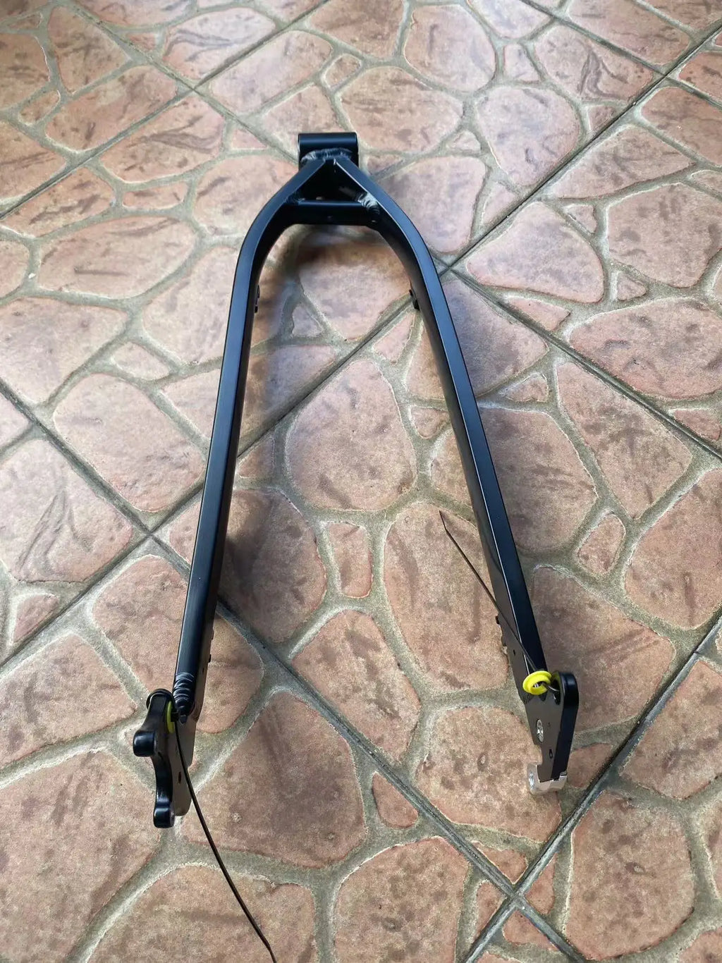 26*4.0fork  26*4.0 rear fork flat fork  Bicycle accessories 26*4.0 fat tire fork Electric bicycle accessories fork frame 20*4.0