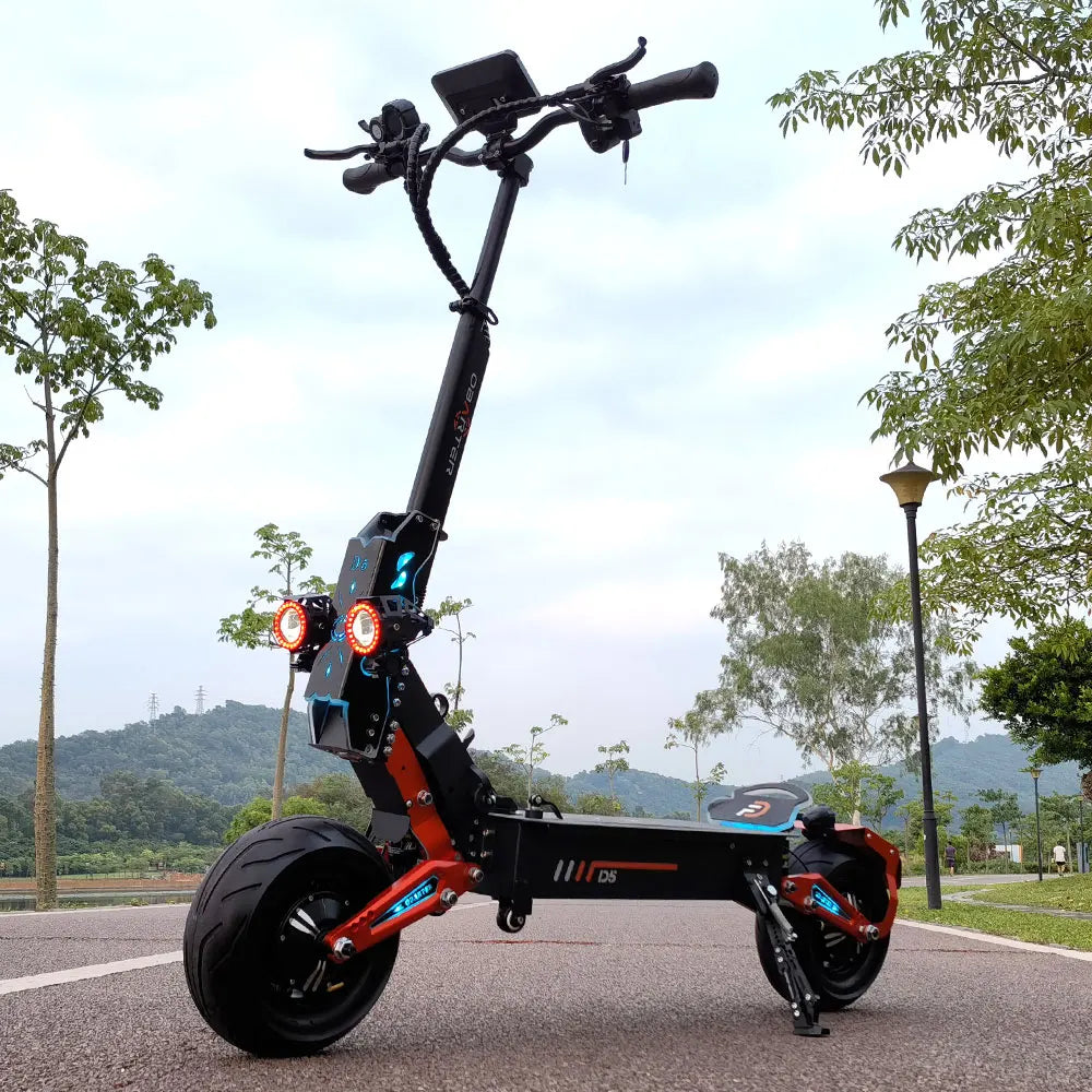 D5 scooter with Removable Battery Fast Speed 70kmh Obarter Electric Scooter Long Range 12 inch Tire 48V 5000W Scooter