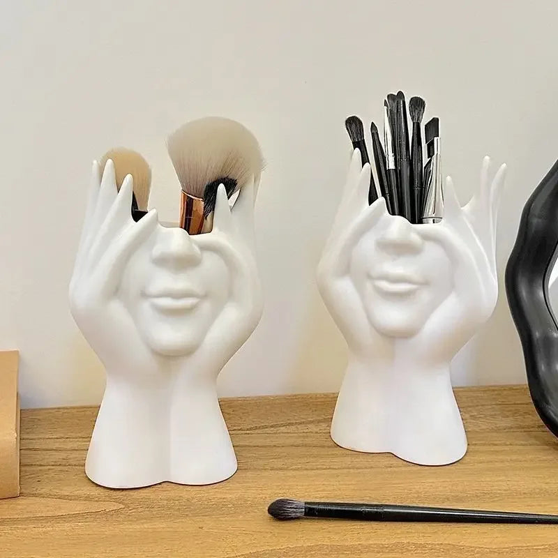 Desktop Ornament, Abstract Facial Art Ornament, Office Decoration, High-end Feeling, Student Pen Holder, Makeup Brush, Accessory