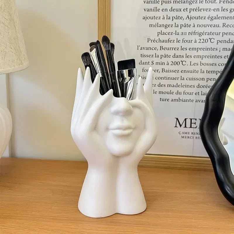 Desktop Ornament, Abstract Facial Art Ornament, Office Decoration, High-end Feeling, Student Pen Holder, Makeup Brush, Accessory