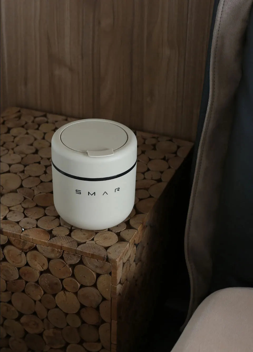 Desktop trash can Cute small new mini home desk office desk creative cover